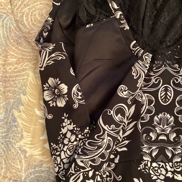 Dress - Picture 6 of 6